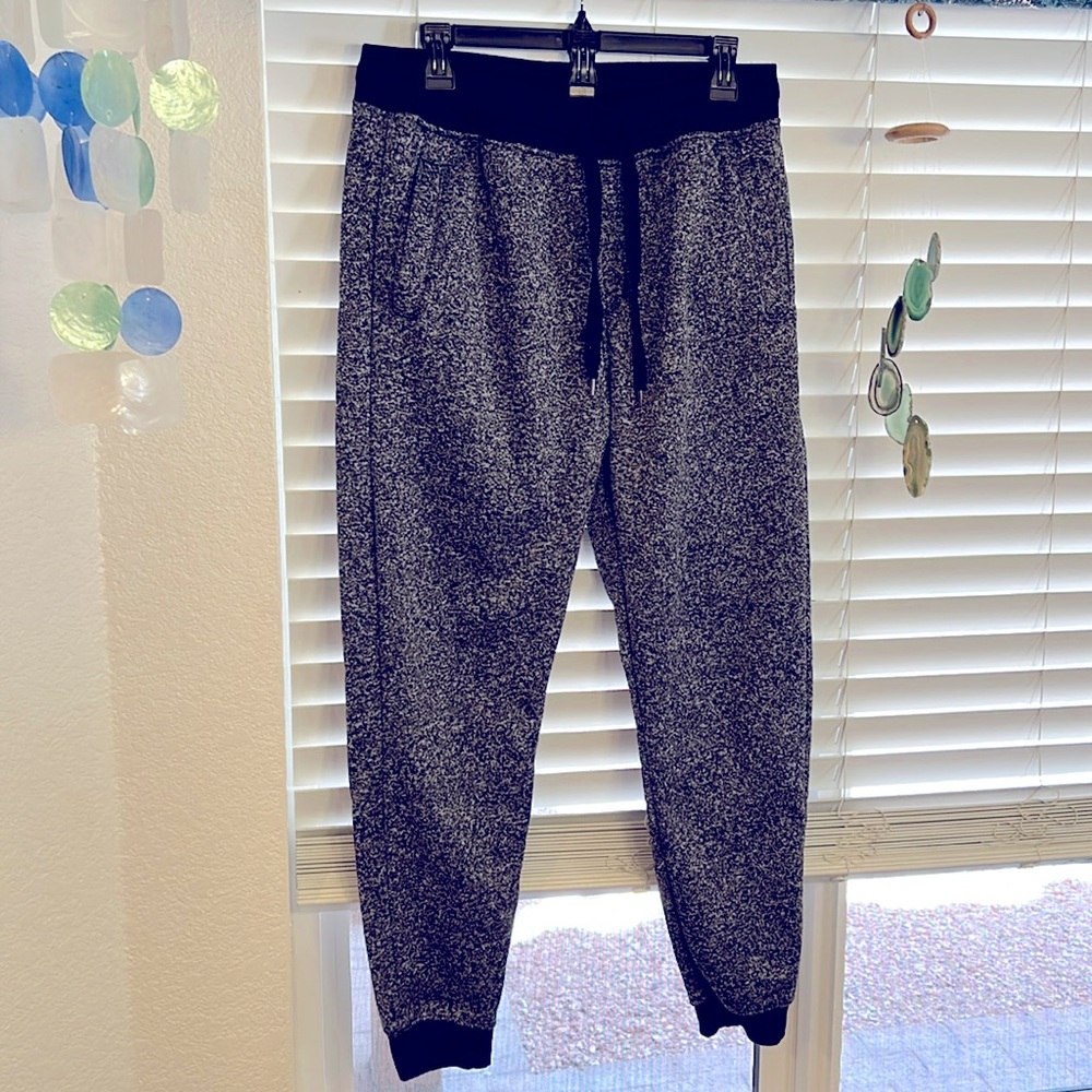 Southpole Joggers Men Size L Gray Marbled Sweatpants Drawstrings Pockets Comfort